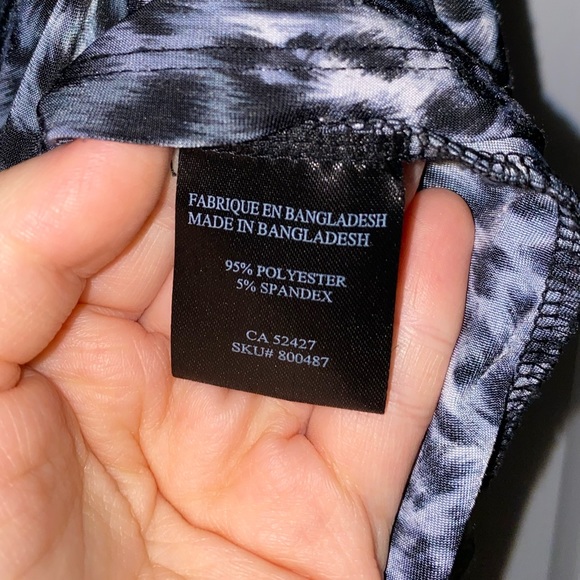 Lily Morgan Sleeveless Animal Print Blouse - Picture 4 of 6